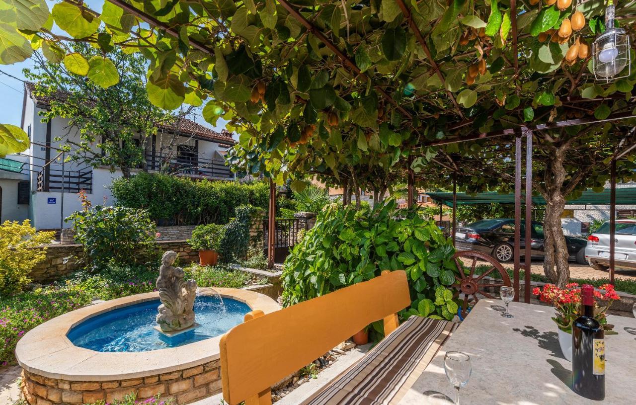Apartments Feniks Porec Exterior photo